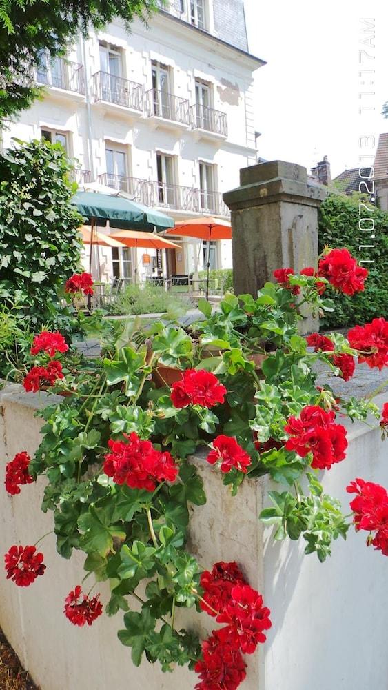 Hotels & Residences - Les Thermes Luxeuil-les-Bains Exteriör bild
