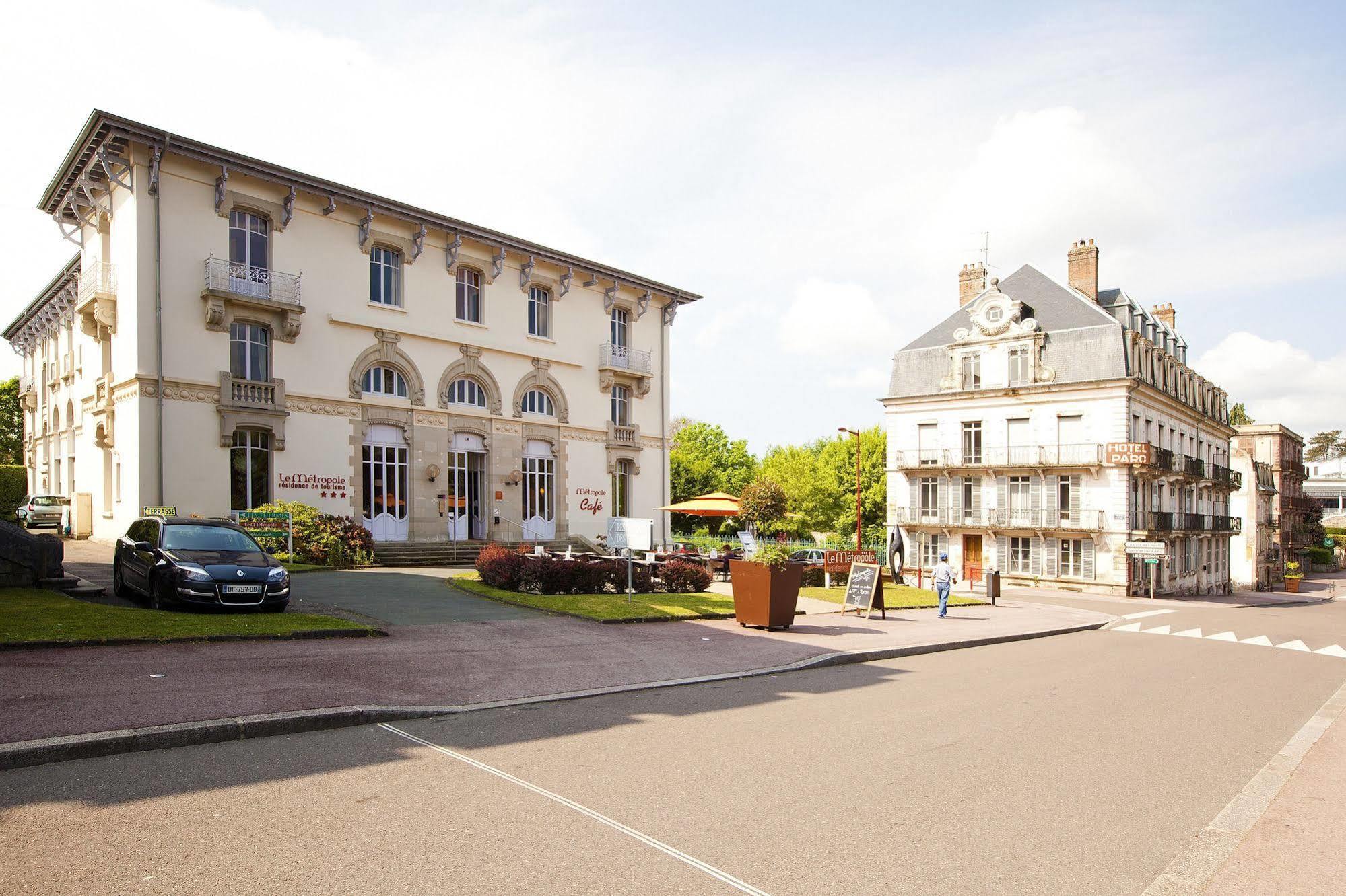 Hotels & Residences - Les Thermes Luxeuil-les-Bains Exteriör bild